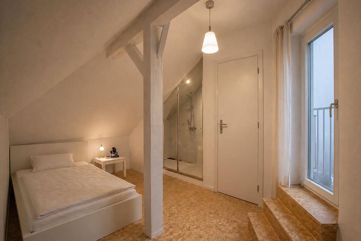 Economy Single Room | Premium bedding, down comforters, minibar, in-room safe