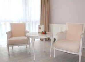 Comfort Double Room, Courtyard View | Interior - Hotel Brenner (Koblenz)