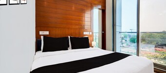 機場路超級精選飯店  