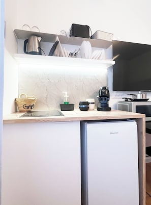 Habitación exclusiva doble, no fumadores, baño privado | Cocina privada | Máquina de café espresso, cafetera o tetera, frigorífico y microondas