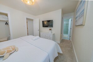 3 habitaciones, tabla de planchar con plancha, wifi y ropa de cama