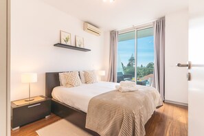 1 bedroom, iron/ironing board, travel cot, free WiFi - Calas Loft by Atlantic Holiday (Funchal)