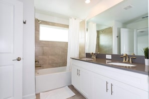 Hair dryer, towels, toilet paper - Storey Lake 4BR Townhome - Pool & Themed Beds (Kissimmee)