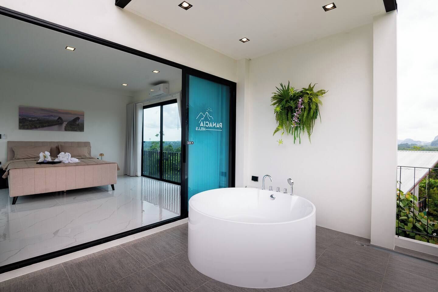 3 bedrooms, WiFi