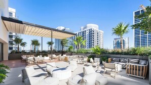 Terrace/patio - Luxury 1BR | Rooftop | Miami Worldcenter Tower (Miami)