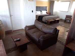 Standard-Doppelzimmer, Blick auf den Weinberg | Zimmersafe, kostenloses WLAN