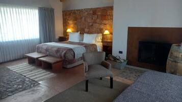 Standard Double Room, Vineyard View | In-room safe, free WiFi