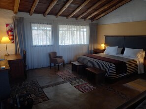 Standard-Doppelzimmer, Blick auf den Weinberg | Zimmersafe, kostenloses WLAN