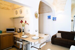 บ้านคอมฟอร์ท, วิวเมือง | ภายใน