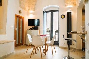 Comfort House, City View | Dining - Dimora Le Vele - Arcuève (Ostuni)