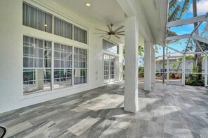 Terrace/patio - Serene Equestrian Spa Villa (Wellington)