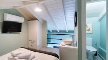 Iron/ironing board, free WiFi