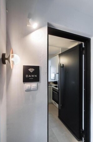 Basic Duplex, Balcony, City View | Interior - Dawn Apartments (Lefkada)