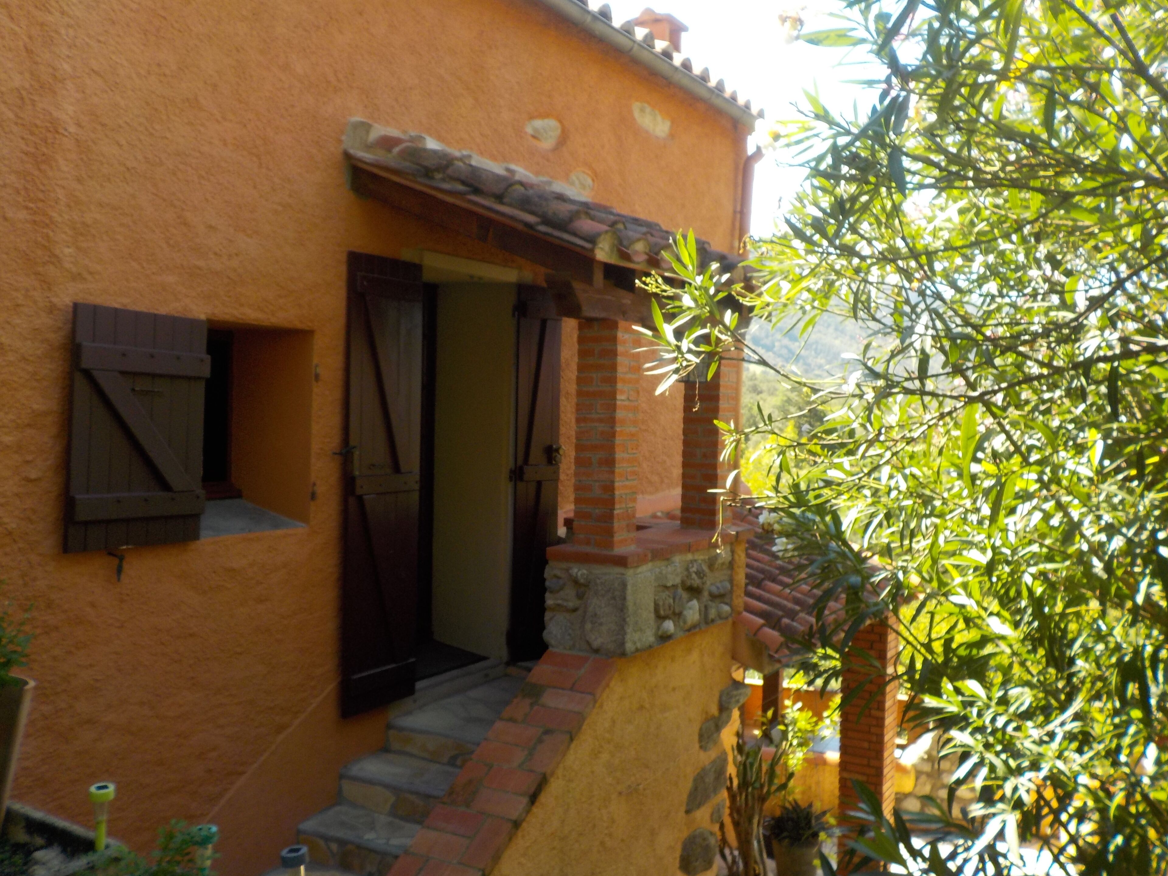 تفاصيل الفندق من الخارج