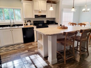 Réfrigérateur, plaque de cuisson