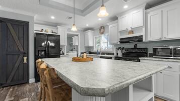 Kühlschrank, Herdplatte