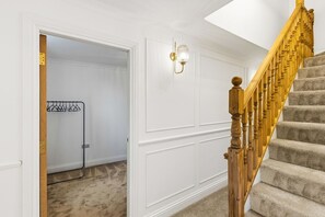 Interior - Beautiful Country Cottage with Views! - Sleeps 8 (Holcombe)