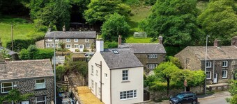 Beautiful Country Cottage with Views! - Sleeps 8