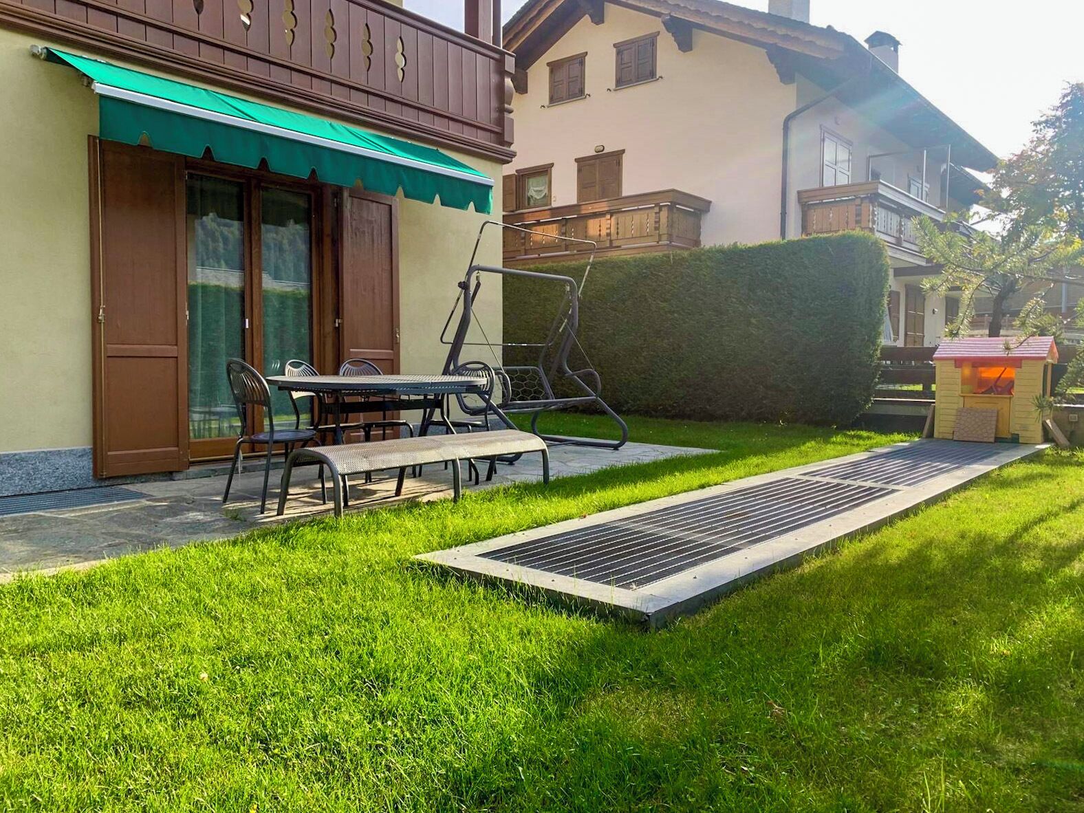 公寓, 露台, 花园景观 | 室外用餐