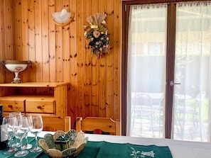 Dining - Villa Erica (Lombardia)