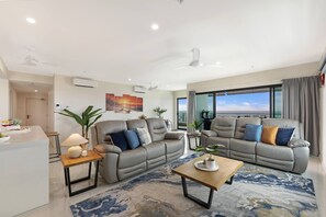 Living area - Sunset Dreaming Skyline and Harbour Vista with Pool (Darwin)