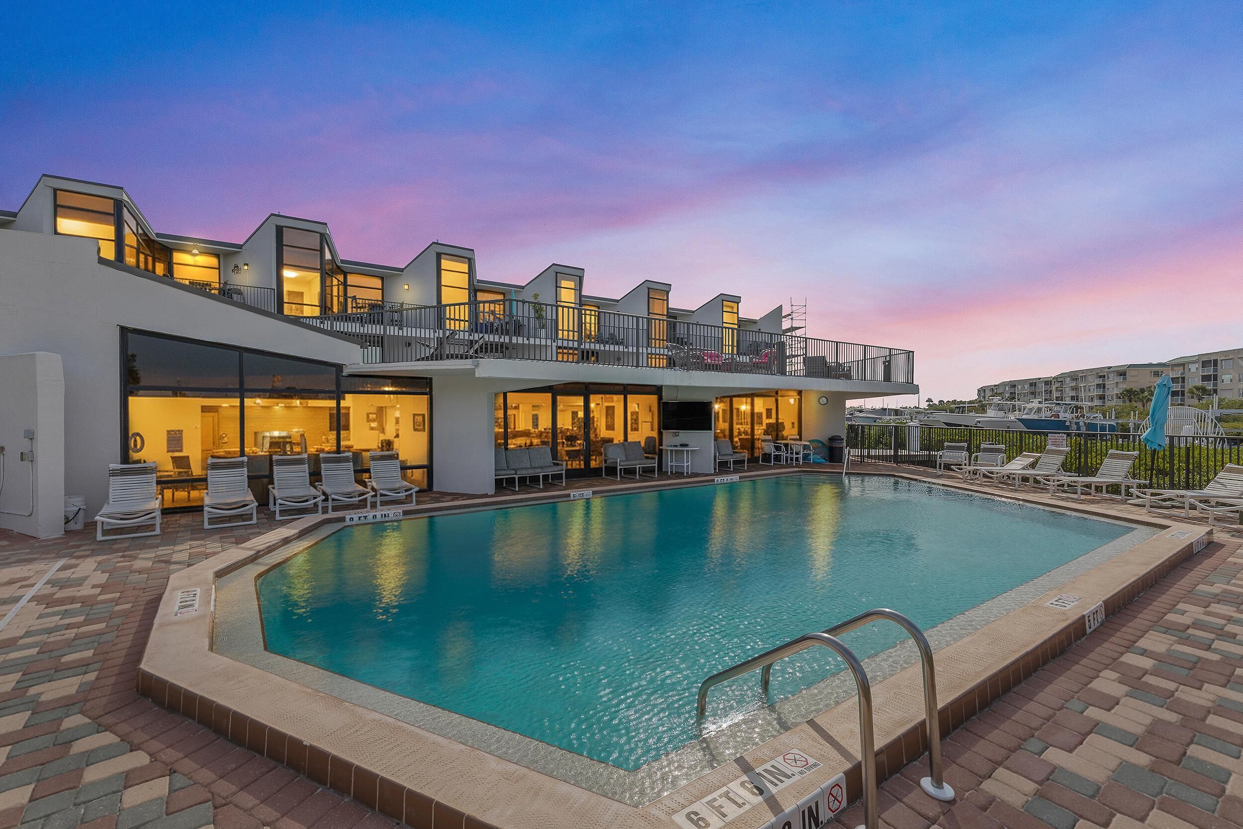 Condo, varias camas (Marker 33 #2D3) | Alberca | Alberca climatizada 