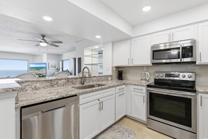 Condo, 1 King Bed with Sofa bed (Seascape Towers 922) | Private kitchen - Seascape Towers 922 (New Smyrna Beach)