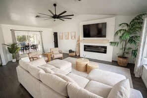 TV, fireplace, offices