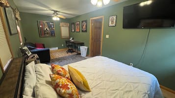 Iron/ironing board, WiFi, bed sheets