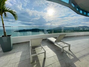 Terrace/patio - 23M Spectacular New Penthouse Oceanview (Panama City)