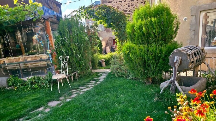 Hacarat Guest House