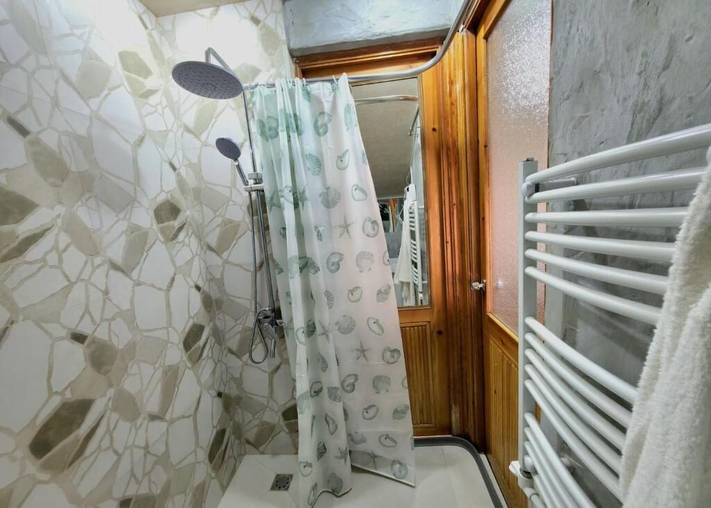 Habitación triple Confort | Baño