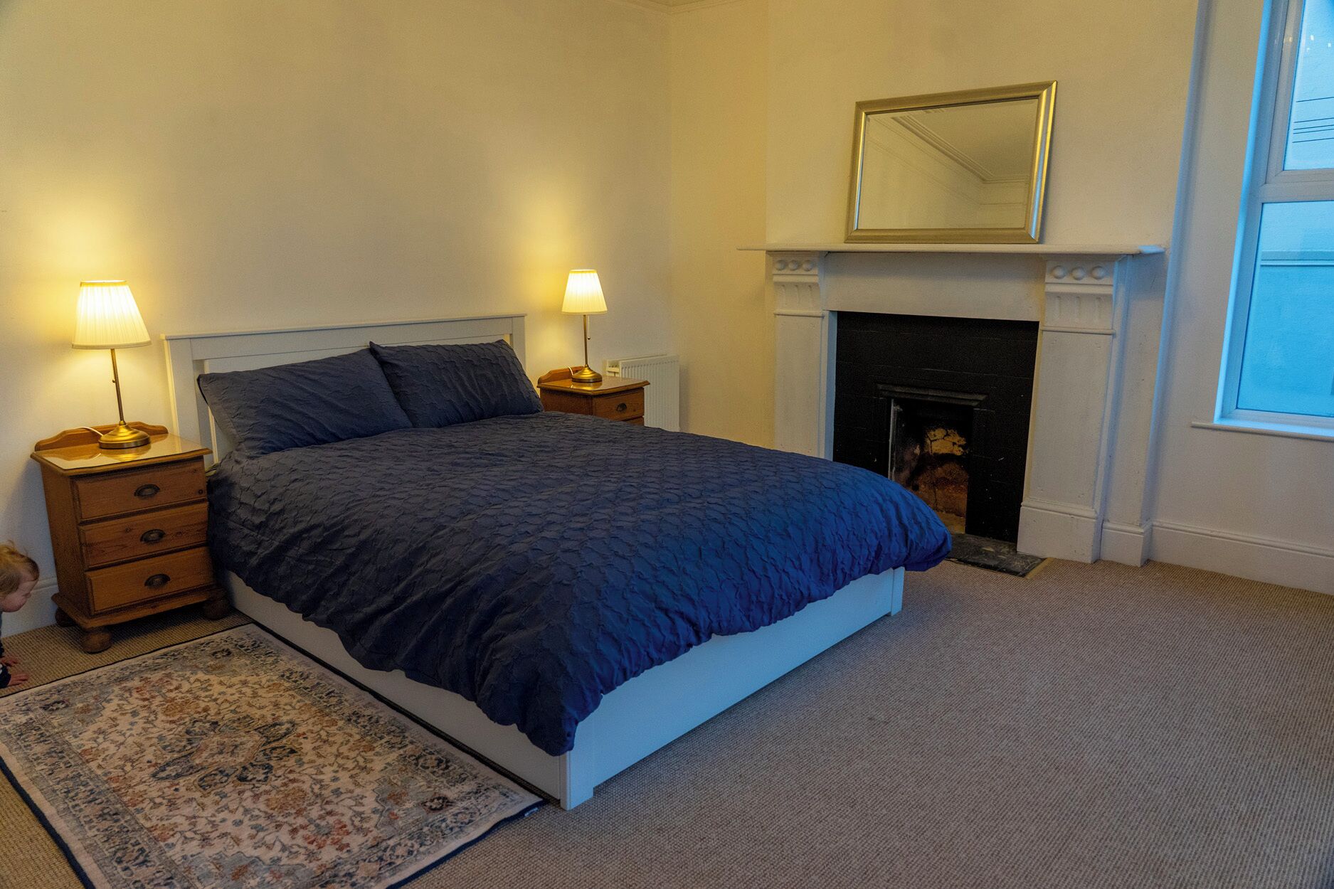 4 عدّة غرف نوم وبديكورات فريدة لكل غرفة وطراز فريد لكل وحدة