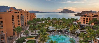 Villa del Palmar Loreto | 1BR Suite | Sleeps 4 | Beach & Pool