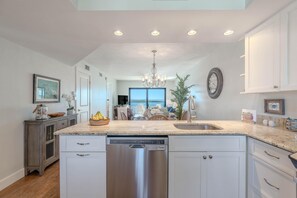 Condo, 1 King Bed with Sofa bed (Carlos Pointe #532) | Interior - Carlos Pointe #532 (Fort Myers Beach)