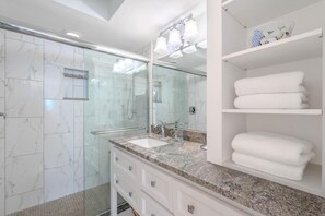 Bathroom - Carlos Pointe #532 (Fort Myers Beach)
