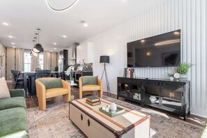 TV - Stunning Lux Nash Home | Rooftop Firepit | 10 Beds (Nashville)