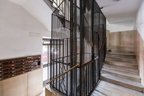 Interior - The Industrial Lab @Piramide (Rome)