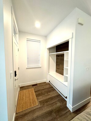 Interior - Modern 3 bedroom duplex home in Langley (Langley Township)