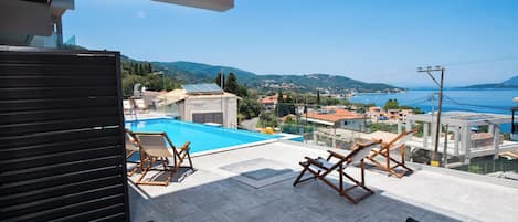 Deluxe Apartment, Sea View | Terrace/patio