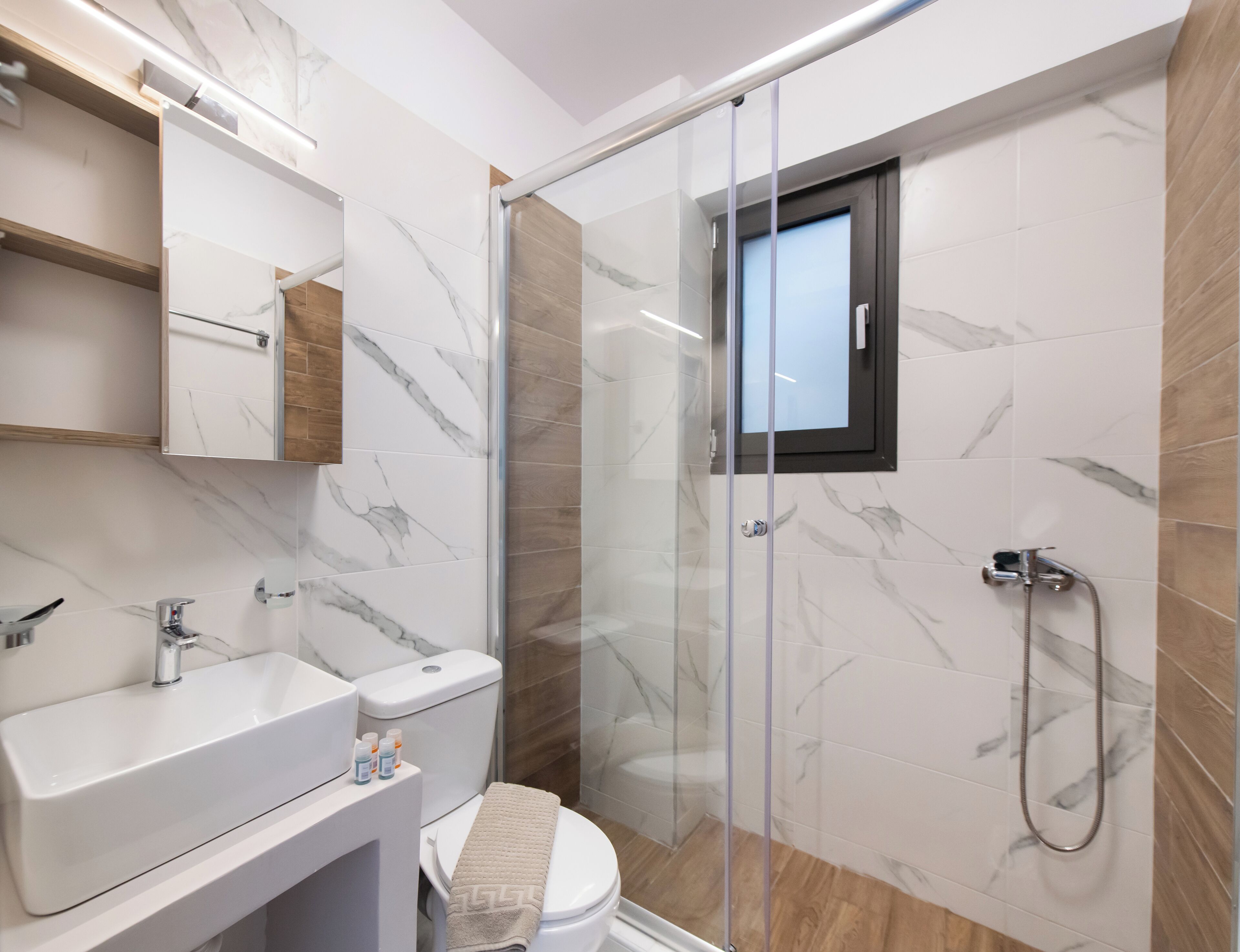 Deluxe Apartment, Sea View | Bathroom