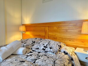 Accès Internet, draps fournis