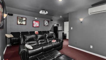 Smart TV, fireplace, DVD player, stereo