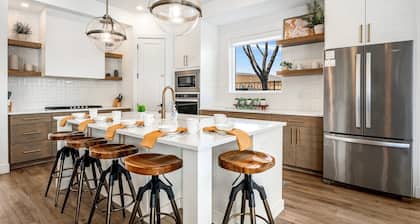 3837, Private Pool, Private Hot Tub, Fire Pit, and More!