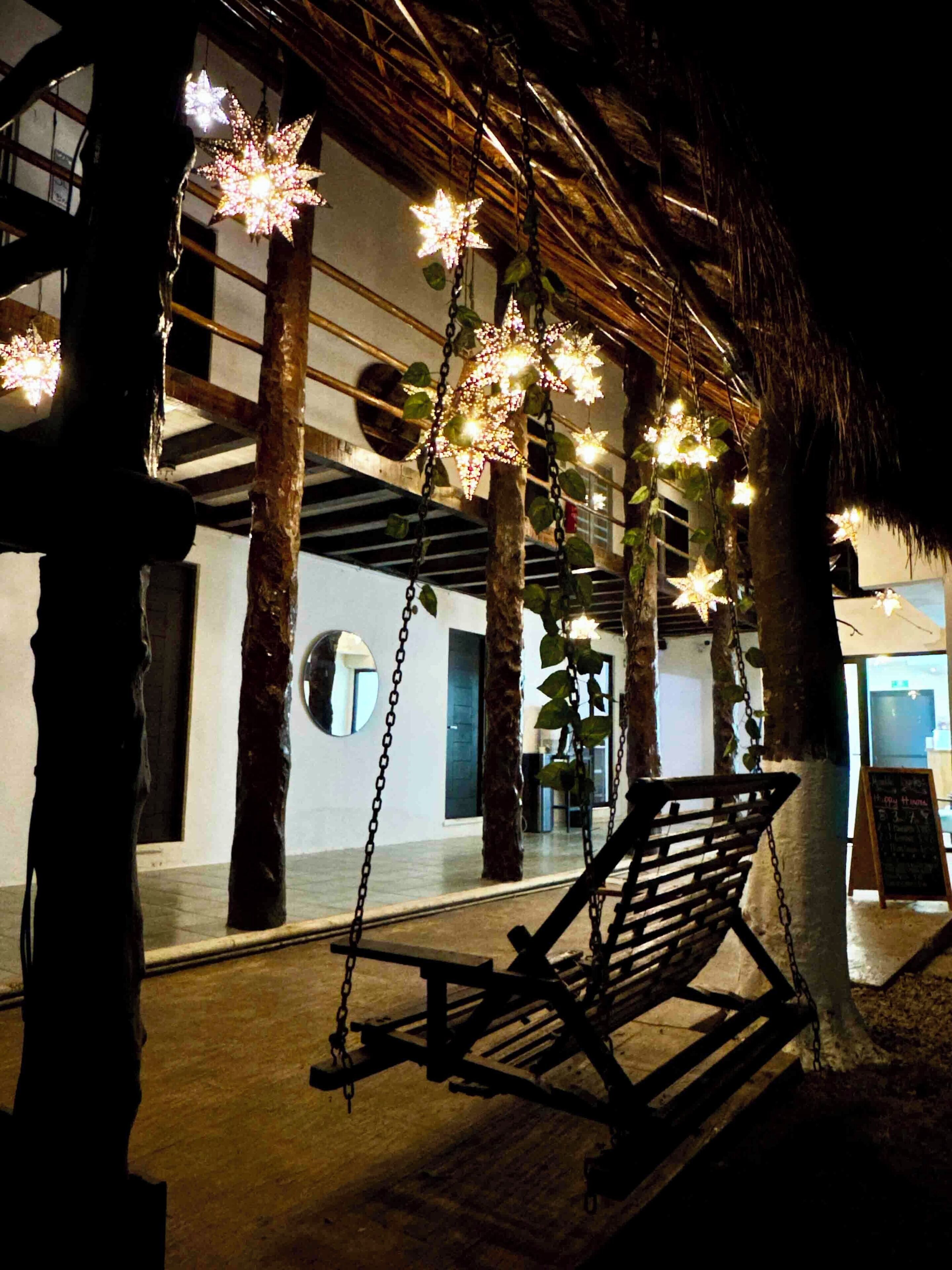 المنشأة من الداخل