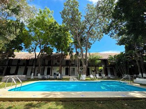 Piscine extérieure