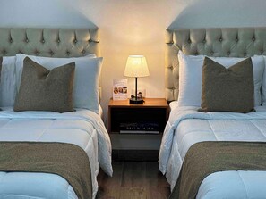 Chambre Confort, 2 lits doubles, vue jardin | Salle de bain