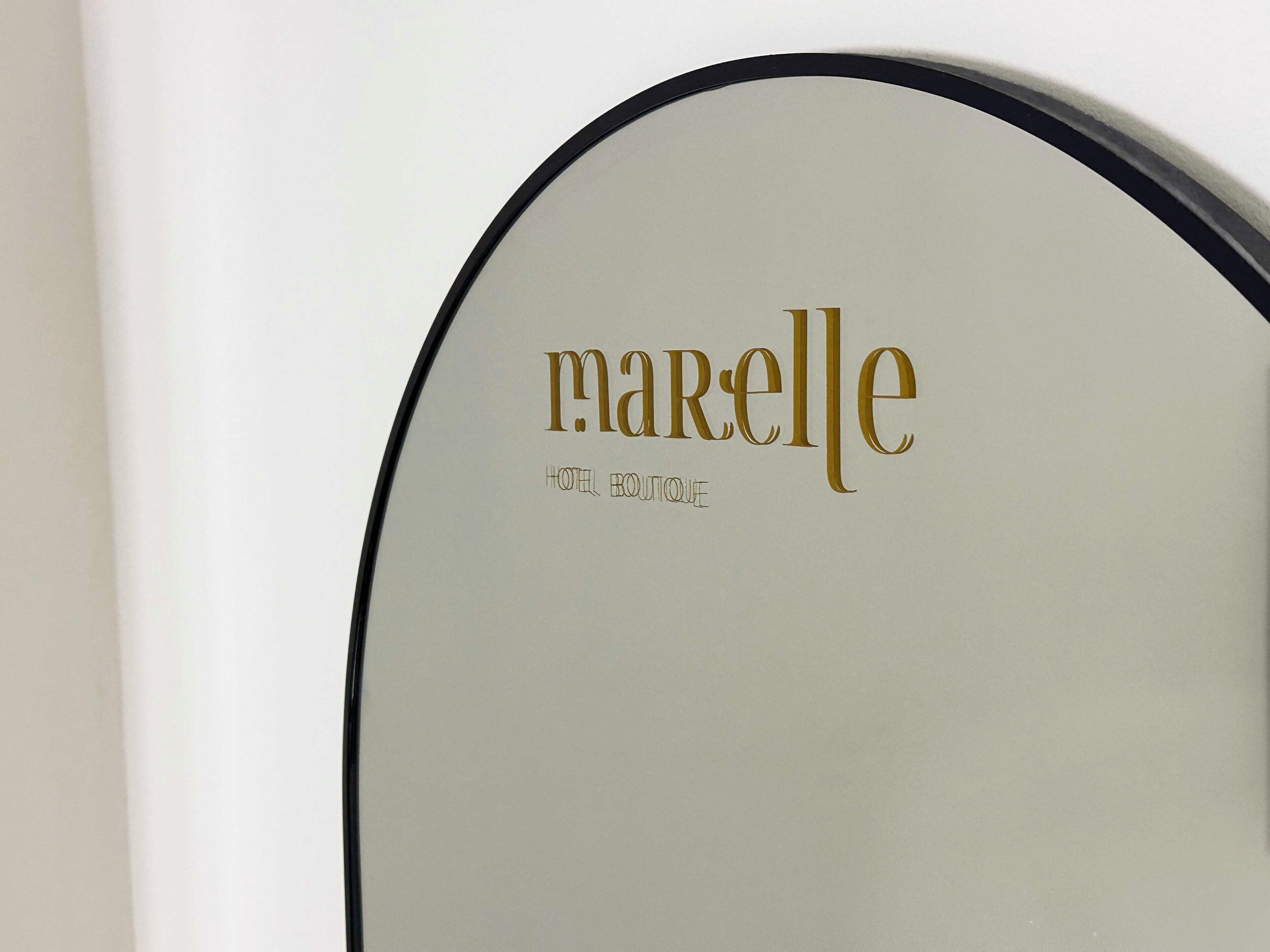 Deluxe Room, 1 King Bed, Balcony, Garden View | Hypo-allergenic bedding, in-room safe, iron/ironing board