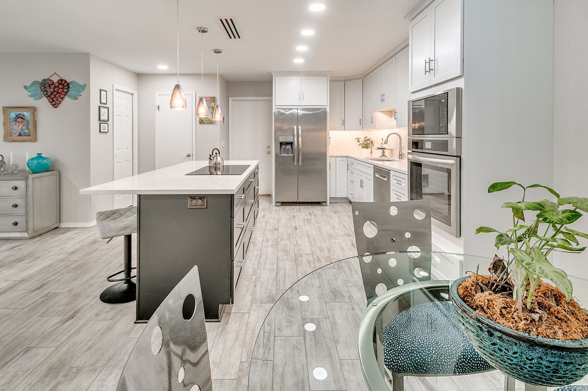 Mikrowelle, Ofen, Herdplatte, Geschirrspüler