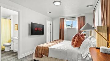 Iron/ironing board, WiFi, bed sheets